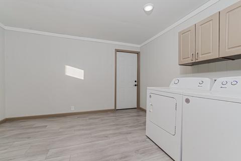 304 N Oak St, Arrowsmith, IL 61722 photo 9