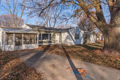304 N Oak St, Arrowsmith, IL 61722 photo 1