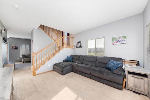 501 Gregory Ln, Plano, IL 60545 photo 2