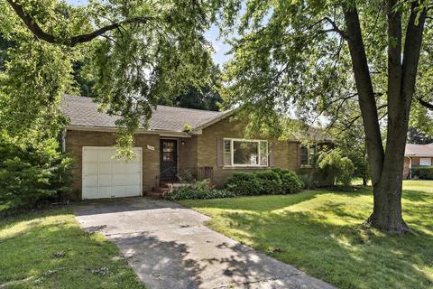 1150 S Curtis Ave, Kankakee, IL 60901 photo 2