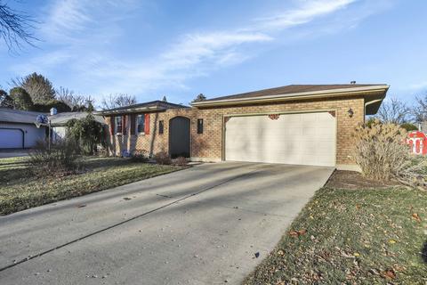 83 Brookside Dr, Elgin, IL 60123 photo 2