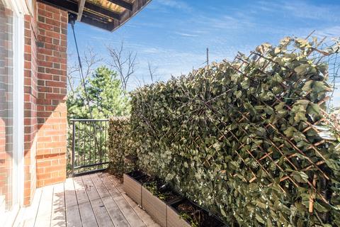 104 E 11th Ave #202, Naperville, IL 60563 photo 14