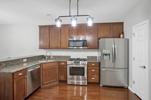 1902 Maureen Dr, Hoffman Estates, IL 60192 photo 11