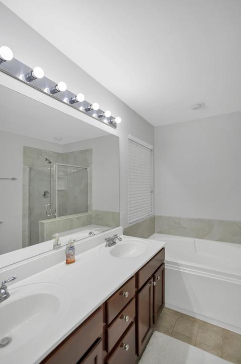 1902 Maureen Dr, Hoffman Estates, IL 60192 photo 18