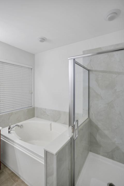 1902 Maureen Dr, Hoffman Estates, IL 60192 photo 19