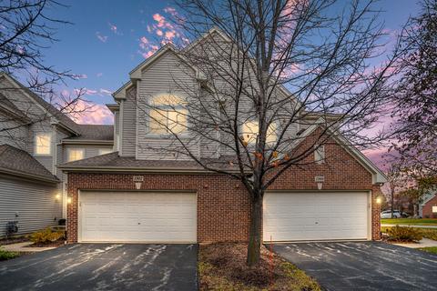 1902 Maureen Dr, Hoffman Estates, IL 60192 photo 2