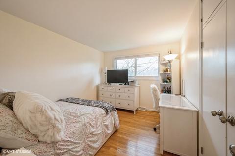 1004 Longaker Rd, Northbrook, IL 60062 photo 8