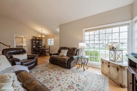 1004 Longaker Rd, Northbrook, IL 60062 photo 2