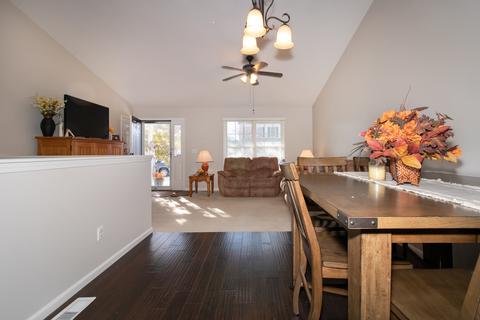 1002 Bull St, Normal, IL 61761 photo 10