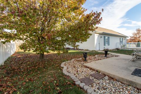1002 Bull St, Normal, IL 61761 photo 38