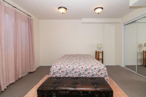 1002 Bull St, Normal, IL 61761 photo 31