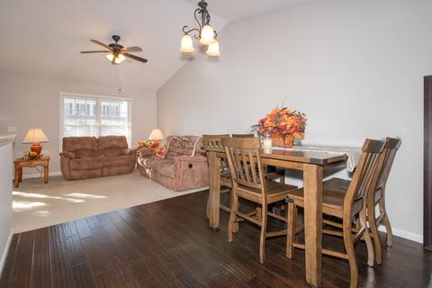 1002 Bull St, Normal, IL 61761 photo 9