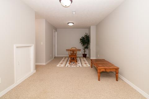 1002 Bull St, Normal, IL 61761 photo 27