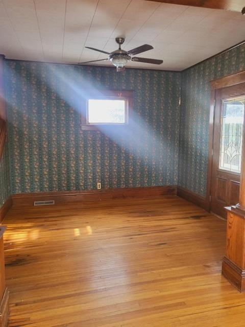 108 E Mason St, Lena, IL 61048 photo 6