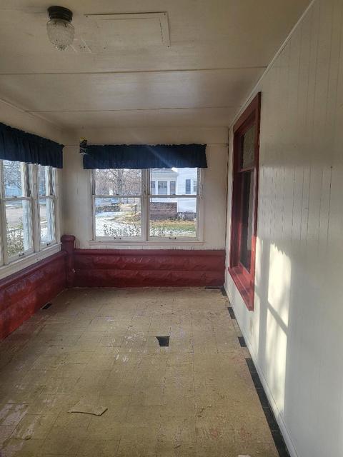 108 E Mason St, Lena, IL 61048 photo 5