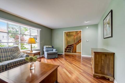 1616 Leabrook Ln, Wheaton, IL 60189 photo 7