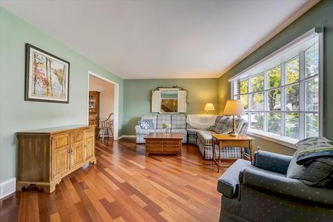 1616 Leabrook Ln, Wheaton, IL 60189 photo 6