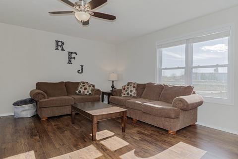 1202 Beacon Hill Ct, Normal, IL 61761 photo 9