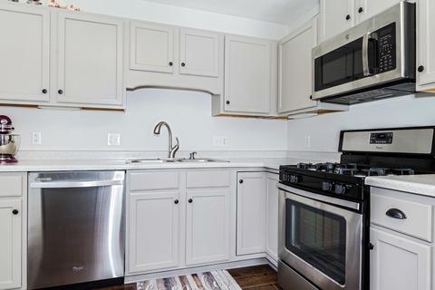 1202 Beacon Hill Ct, Normal, IL 61761 photo 15