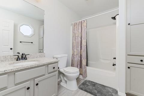 1202 Beacon Hill Ct, Normal, IL 61761 photo 23