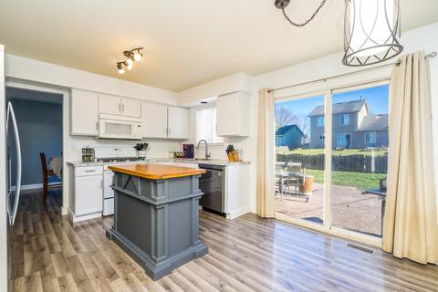 13733 S Kendall Dr, Plainfield, IL 60544 photo 4