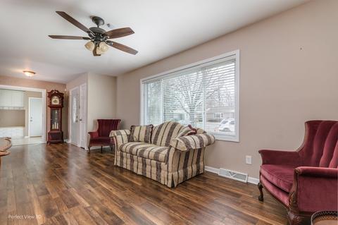 5816 Bunny Ave, Mchenry, IL 60051 photo 12
