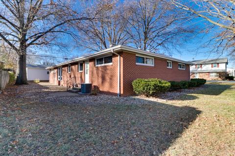 40 Hickory Dr, Clinton, IL 61727 photo 21