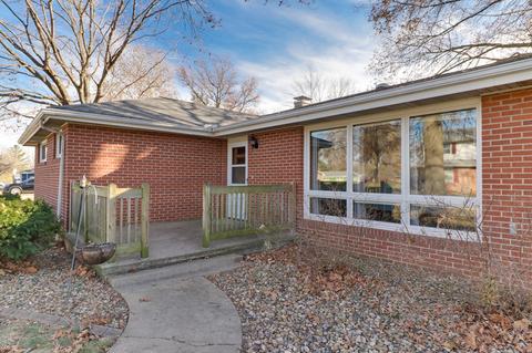 40 Hickory Dr, Clinton, IL 61727 photo 25