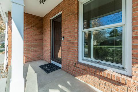 45 Maple Ct, Champaign, IL 61822 photo 3