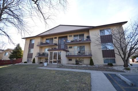18361 Torrence Ave #1A, Lansing, IL 60438 photo 1