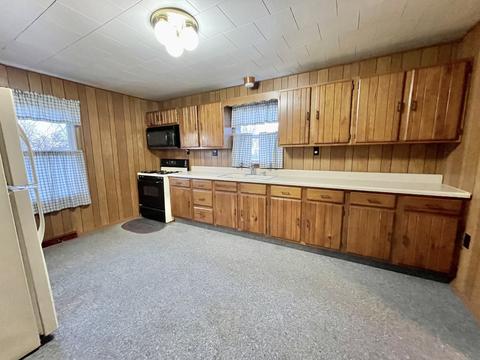 429 N 3rd Ave, Chenoa, IL 61726 photo 14