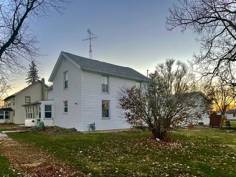 429 N 3rd Ave, Chenoa, IL 61726 photo 3