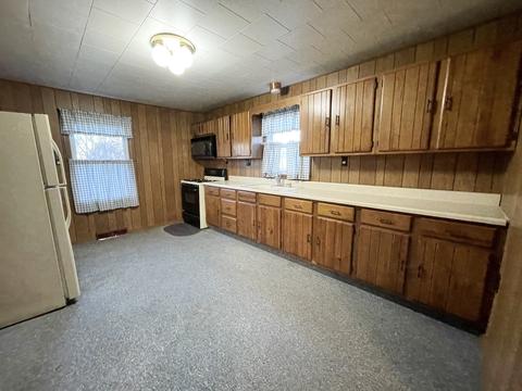 429 N 3rd Ave, Chenoa, IL 61726 photo 15