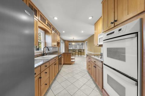 1911 Spring Green Dr, Wheaton, IL 60189 photo 14