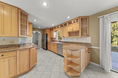 1911 Spring Green Dr, Wheaton, IL 60189 photo 18