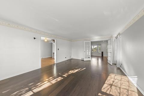 1911 Spring Green Dr, Wheaton, IL 60189 photo 9