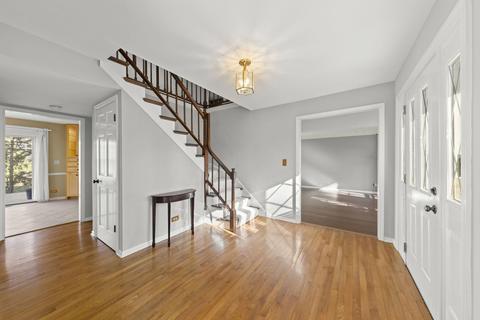 1911 Spring Green Dr, Wheaton, IL 60189 photo 5