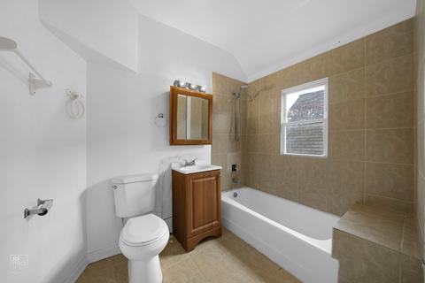 1511 E 76th Pl, Chicago, IL 60619 photo 8