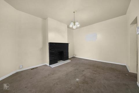 1511 E 76th Pl, Chicago, IL 60619 photo 2