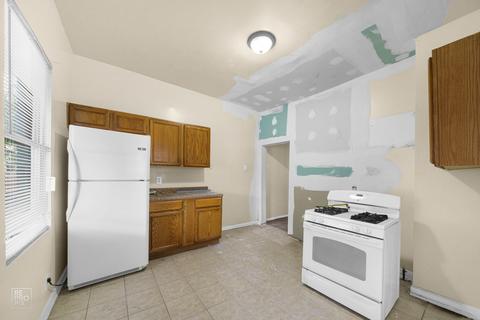 1511 E 76th Pl, Chicago, IL 60619 photo 10