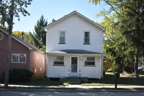 363 N Main St, Seneca, IL 61360