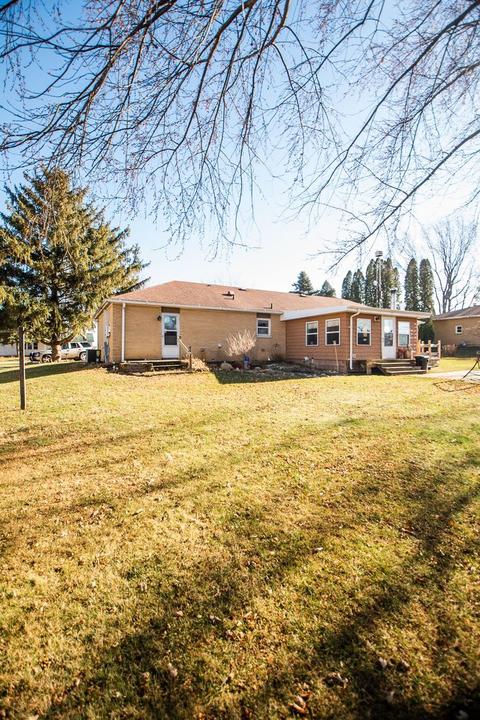 1617 Apache Dr, Dixon, IL 61021 photo 24