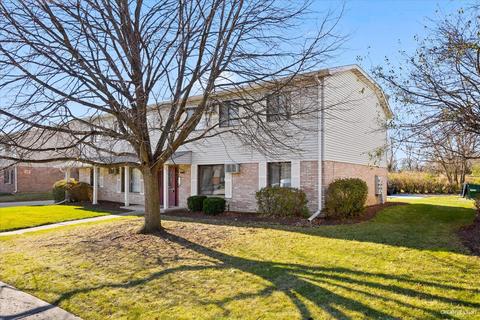 420 Echo Ln #4, Aurora, IL 60504 photo 3