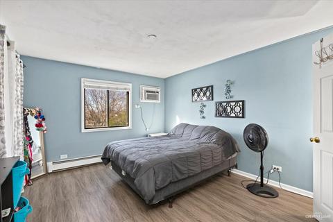 420 Echo Ln #4, Aurora, IL 60504 photo 14