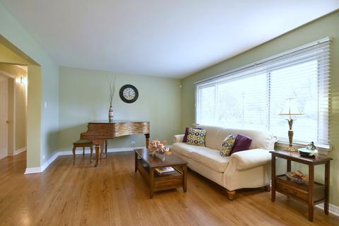 195 E Madison St, Elmhurst, IL 60126 photo 2