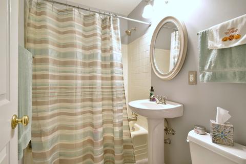 195 E Madison St, Elmhurst, IL 60126 photo 28