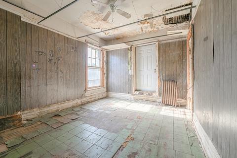 1023 E 45th St, Chicago, IL 60653 photo 14