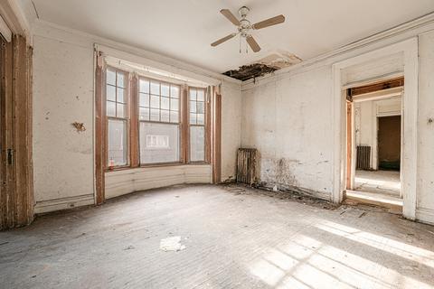 1023 E 45th St, Chicago, IL 60653 photo 13