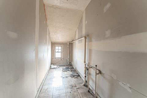 1023 E 45th St, Chicago, IL 60653 photo 18