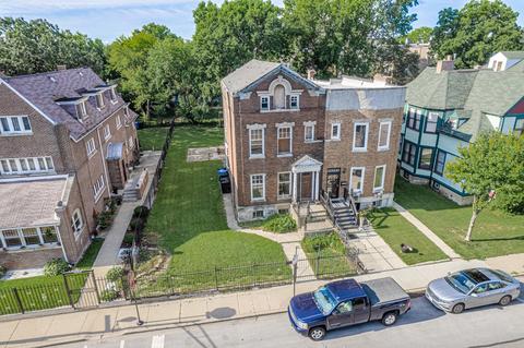 1023 E 45th St, Chicago, IL 60653 photo 28